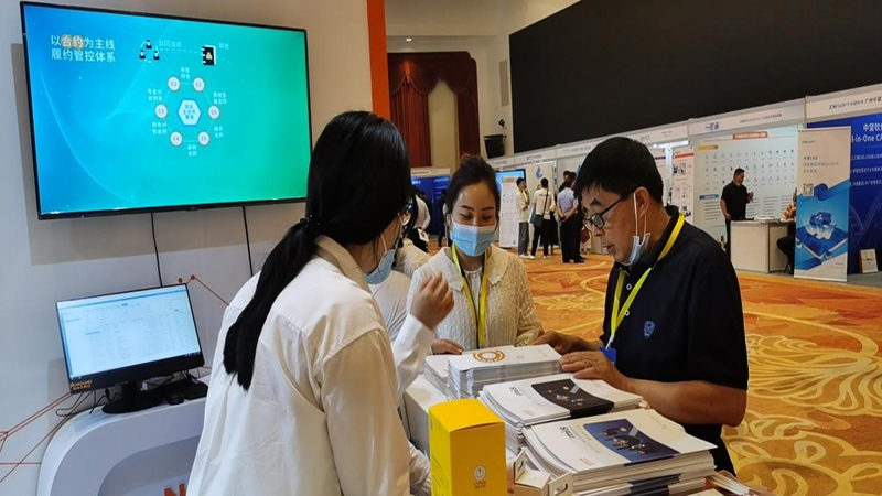 2.jpg 管理藝術(shù)和研發(fā)中心